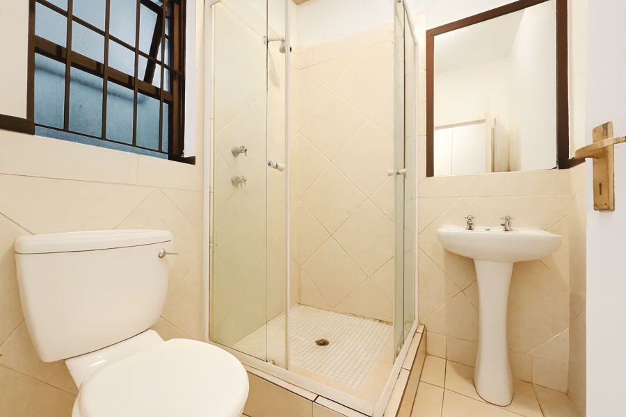 1 Bedroom Property for Sale in Lonehill Gauteng