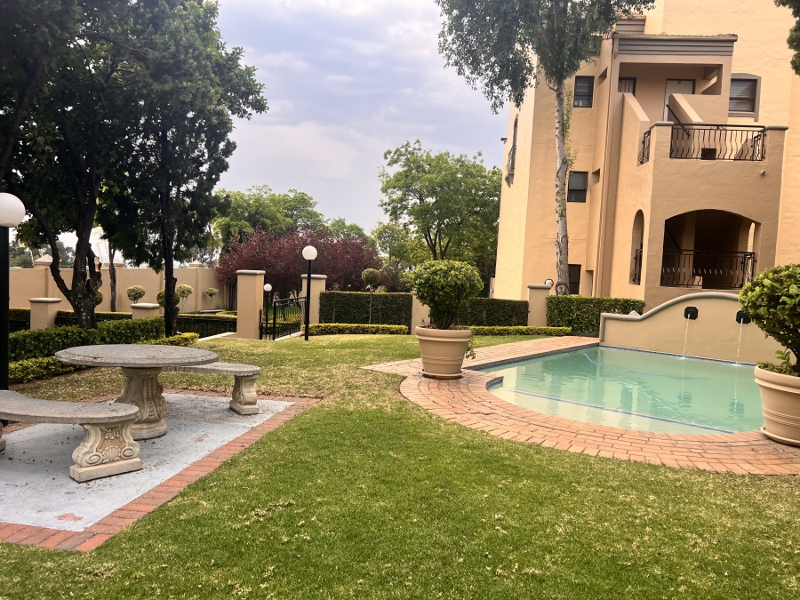 1 Bedroom Property for Sale in Lonehill Gauteng