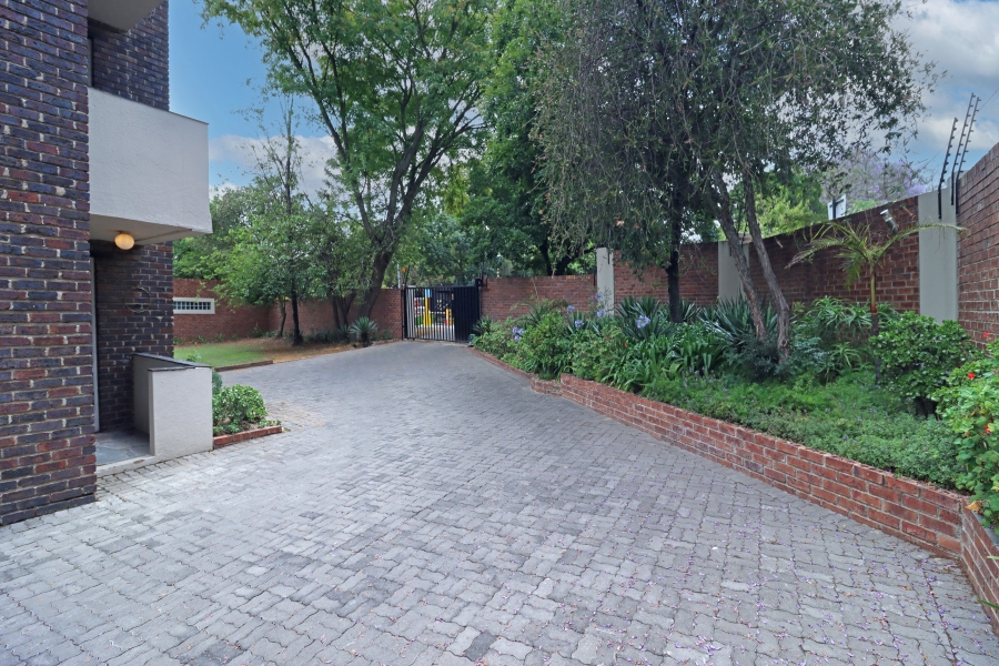 2 Bedroom Property for Sale in Wendywood Gauteng