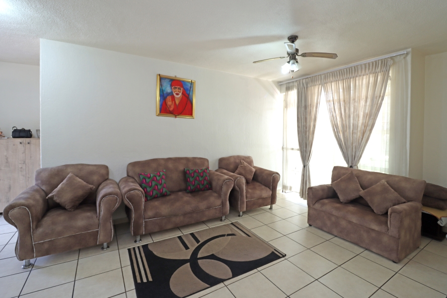 2 Bedroom Property for Sale in Wendywood Gauteng