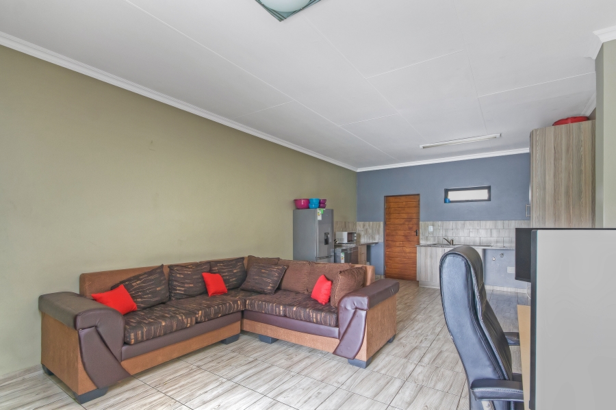 2 Bedroom Property for Sale in Noordwyk Gauteng