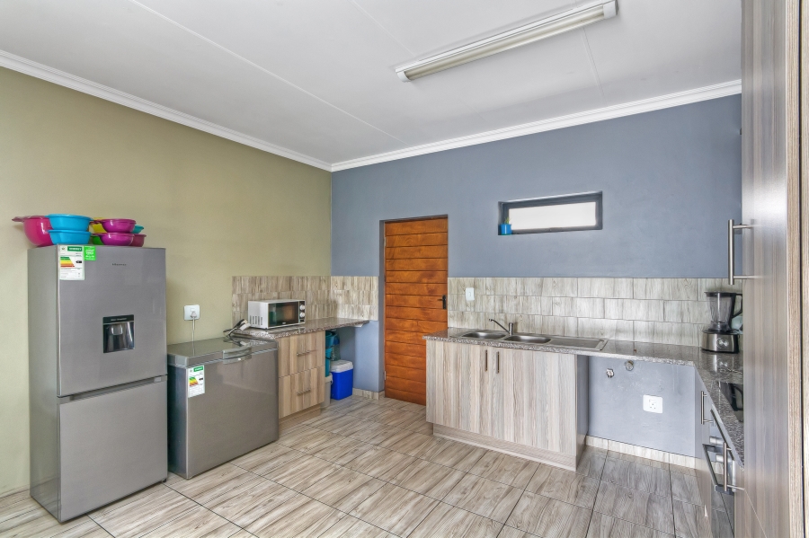 2 Bedroom Property for Sale in Noordwyk Gauteng