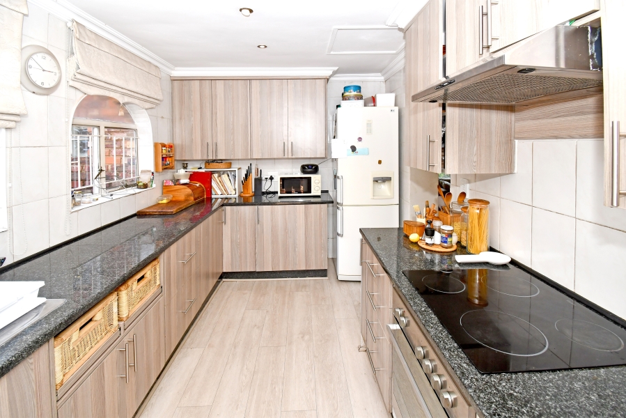 3 Bedroom Property for Sale in Rivonia Gauteng