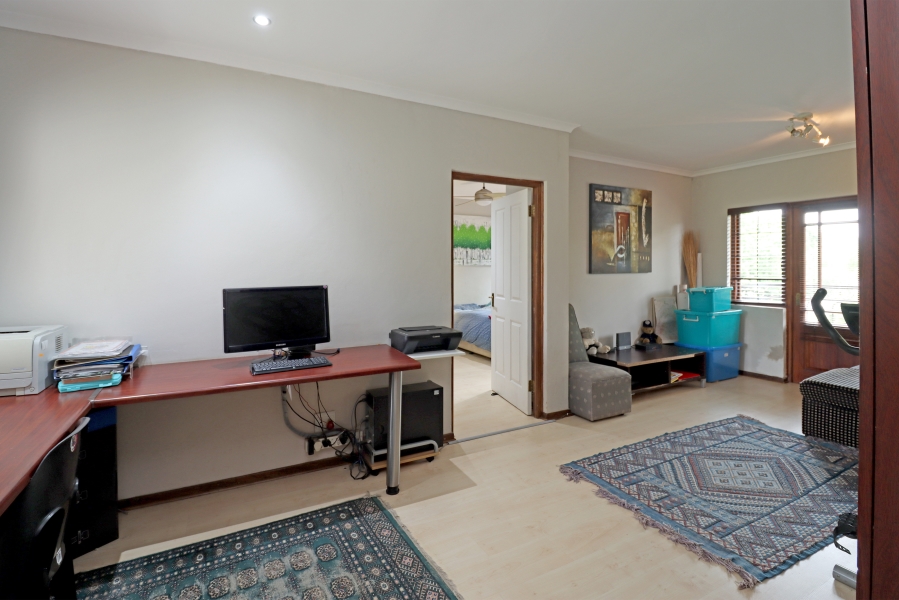 4 Bedroom Property for Sale in Barbeque Downs Gauteng