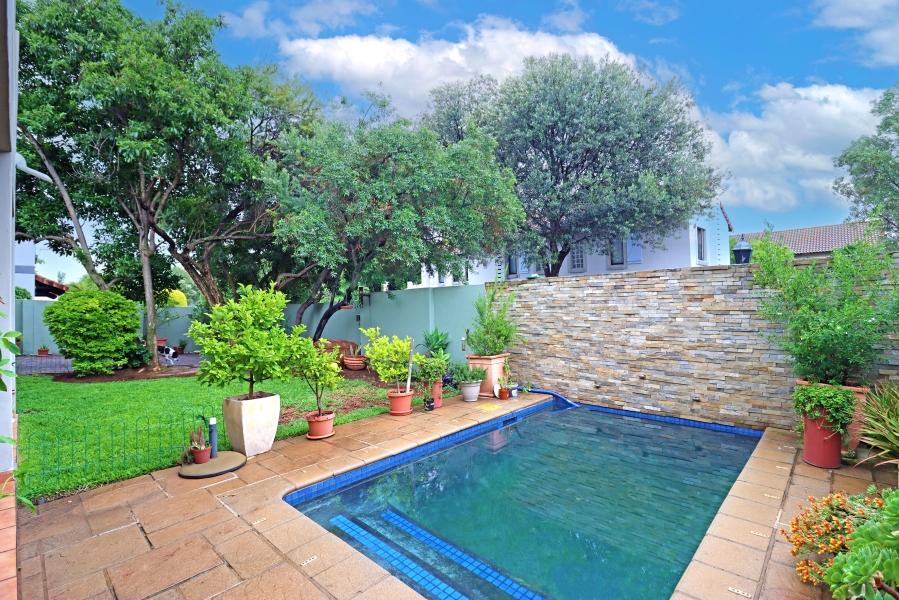 4 Bedroom Property for Sale in Barbeque Downs Gauteng