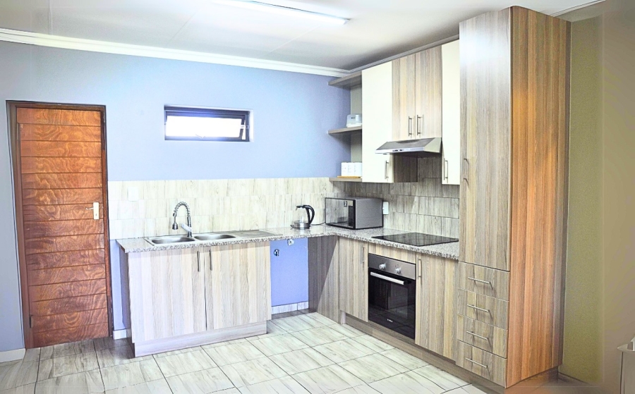 2 Bedroom Property for Sale in Noordwyk Gauteng