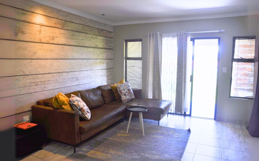 2 Bedroom Property for Sale in Noordwyk Gauteng