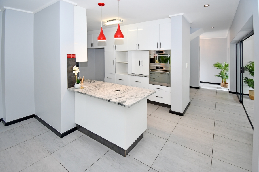 4 Bedroom Property for Sale in Copperleaf Estate Gauteng