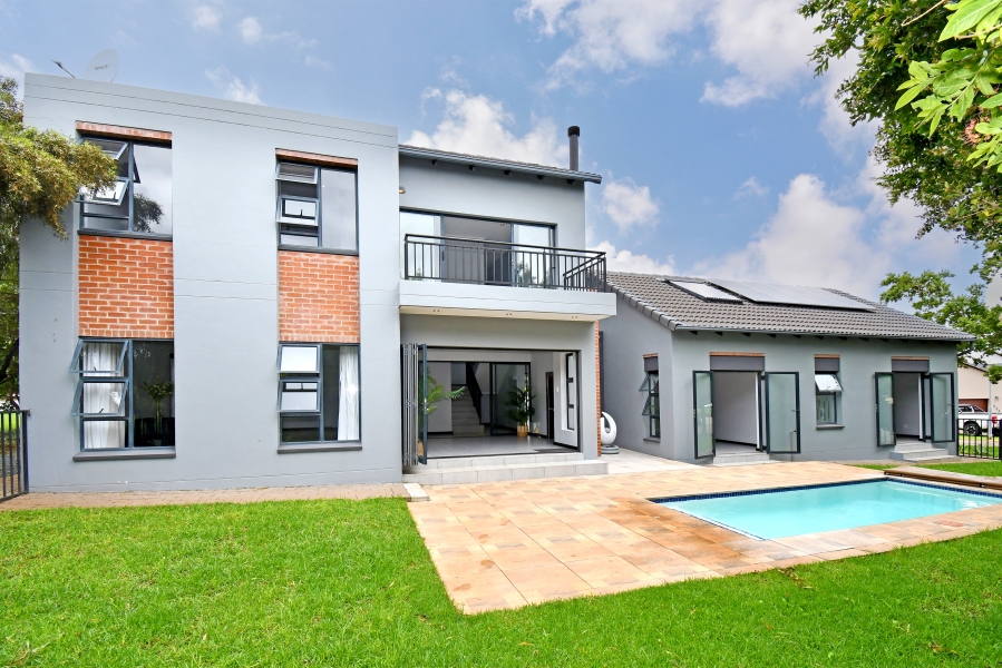 4 Bedroom Property for Sale in Copperleaf Estate Gauteng