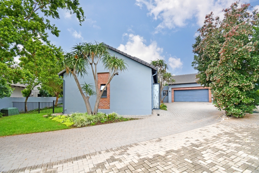 4 Bedroom Property for Sale in Copperleaf Estate Gauteng