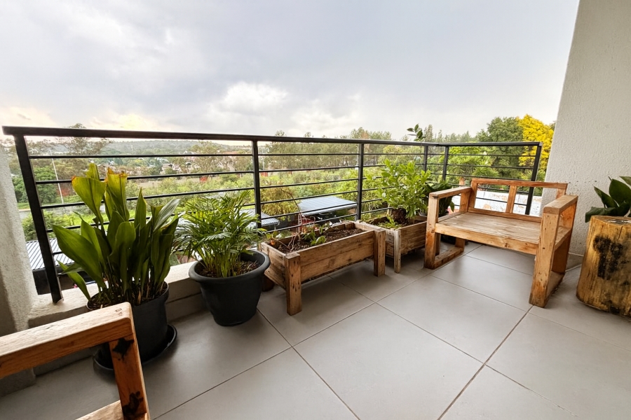 2 Bedroom Property for Sale in Lonehill Gauteng