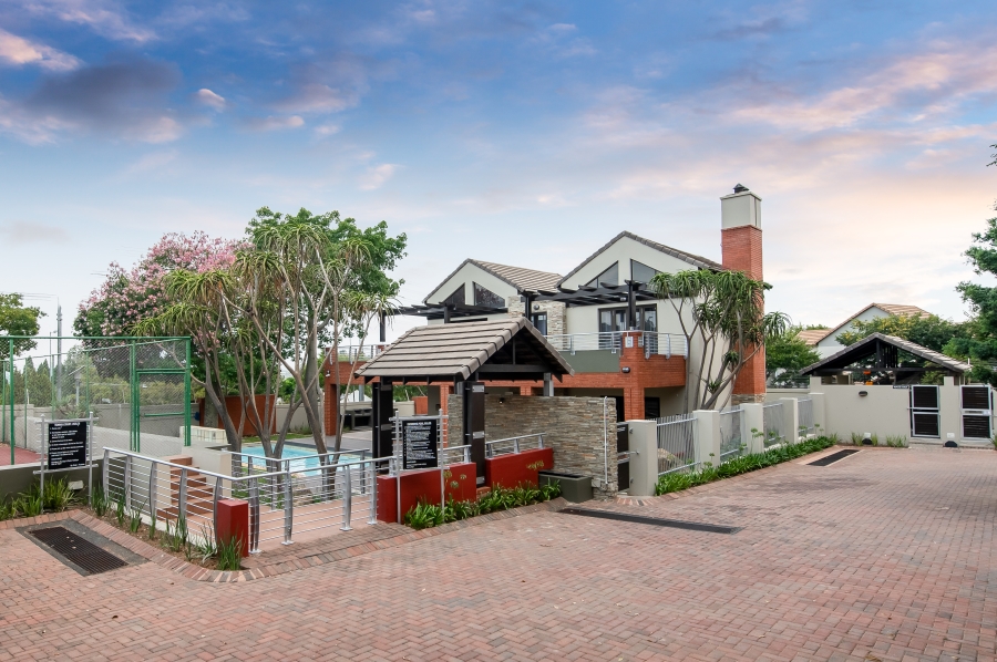 2 Bedroom Property for Sale in Lonehill Gauteng