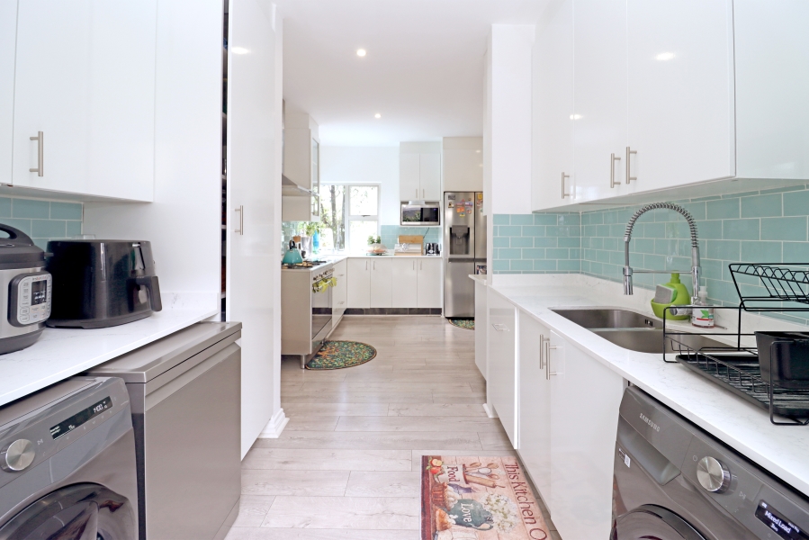 3 Bedroom Property for Sale in Kyalami Estates Gauteng