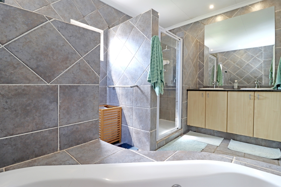 3 Bedroom Property for Sale in Kyalami Estates Gauteng