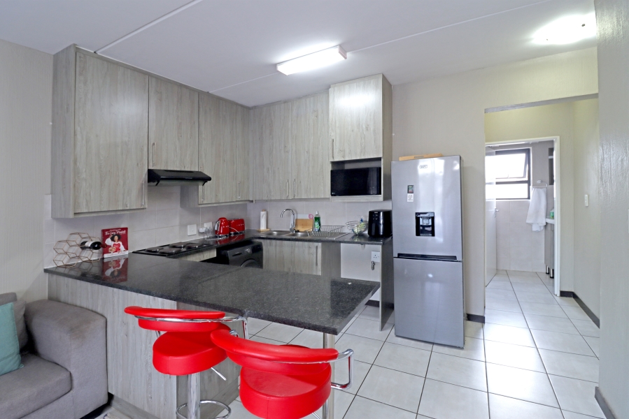2 Bedroom Property for Sale in Barbeque Downs Gauteng