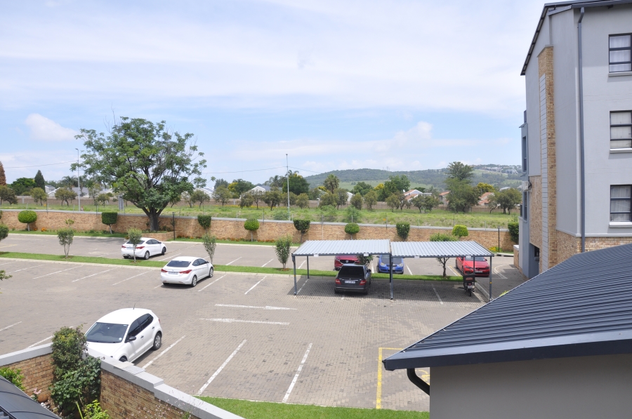 2 Bedroom Property for Sale in Barbeque Downs Gauteng