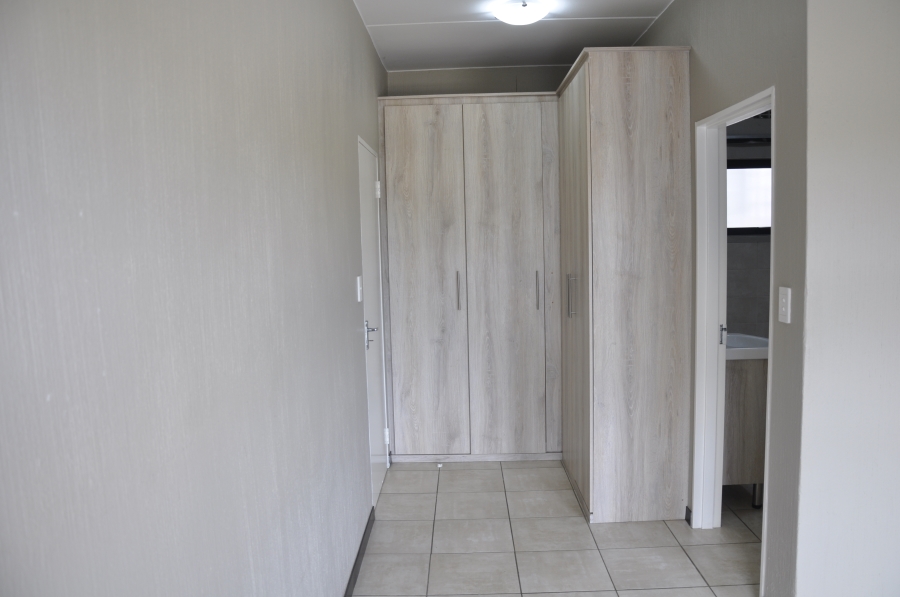 2 Bedroom Property for Sale in Barbeque Downs Gauteng