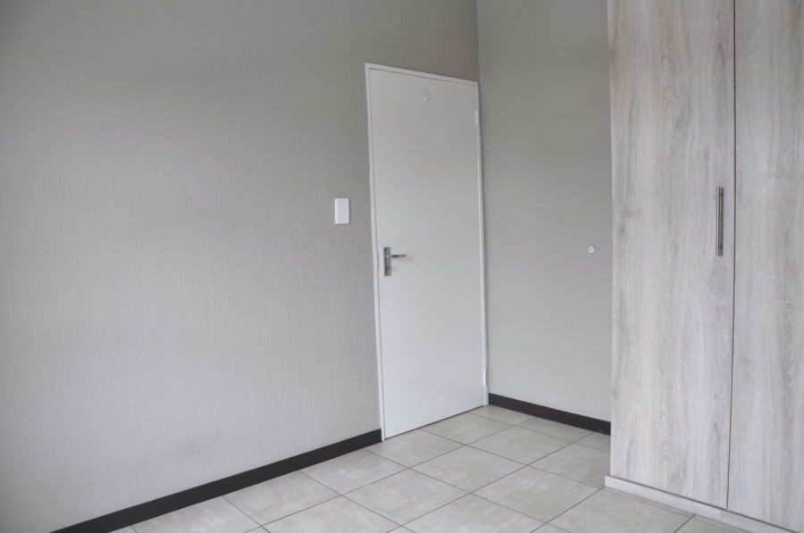 2 Bedroom Property for Sale in Barbeque Downs Gauteng