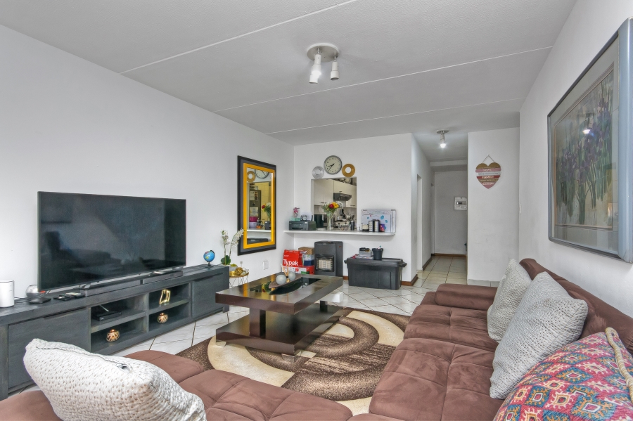 2 Bedroom Property for Sale in Buccleuch Gauteng