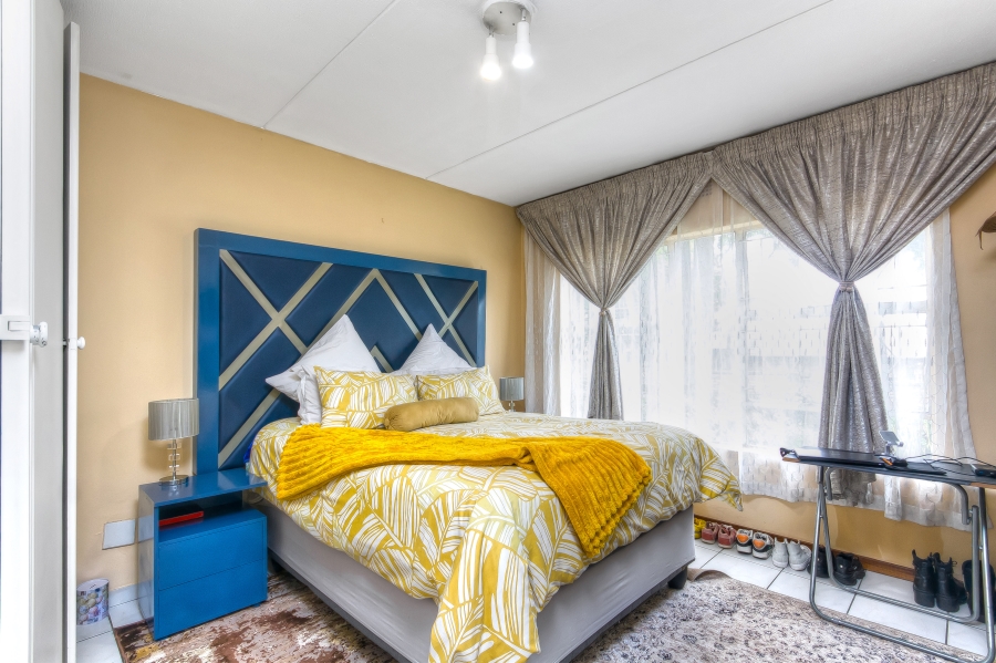 2 Bedroom Property for Sale in Buccleuch Gauteng