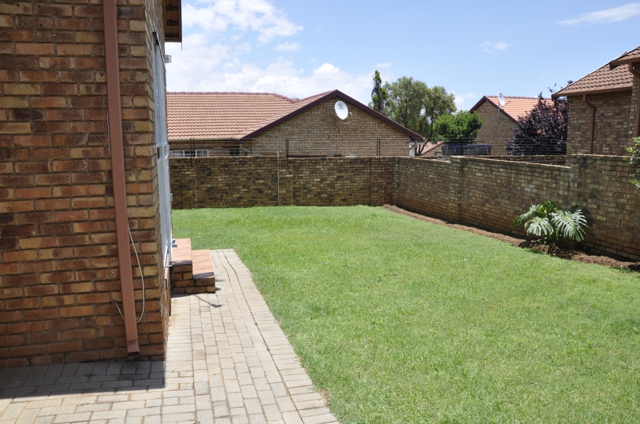 2 Bedroom Property for Sale in Kyalami Hills Gauteng