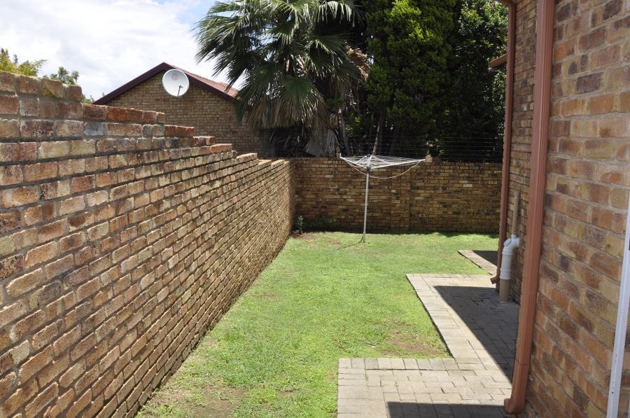 2 Bedroom Property for Sale in Kyalami Hills Gauteng