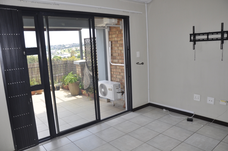 To Let 2 Bedroom Property for Rent in Barbeque Downs Gauteng
