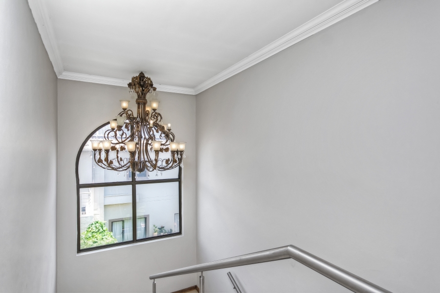 5 Bedroom Property for Sale in Kyalami Glen Estate Gauteng