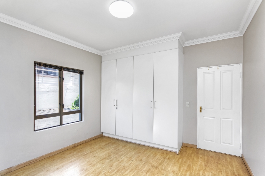 5 Bedroom Property for Sale in Kyalami Glen Estate Gauteng