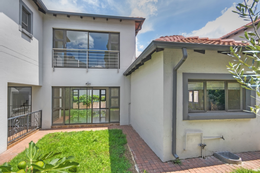 5 Bedroom Property for Sale in Kyalami Glen Estate Gauteng