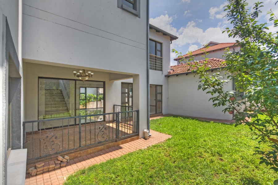 5 Bedroom Property for Sale in Kyalami Glen Estate Gauteng