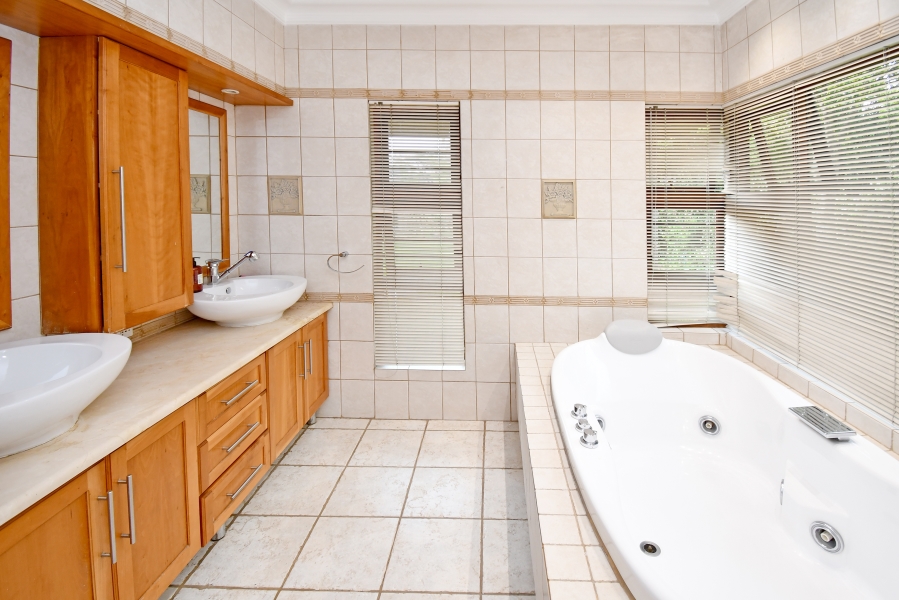 4 Bedroom Property for Sale in Glenferness Gauteng