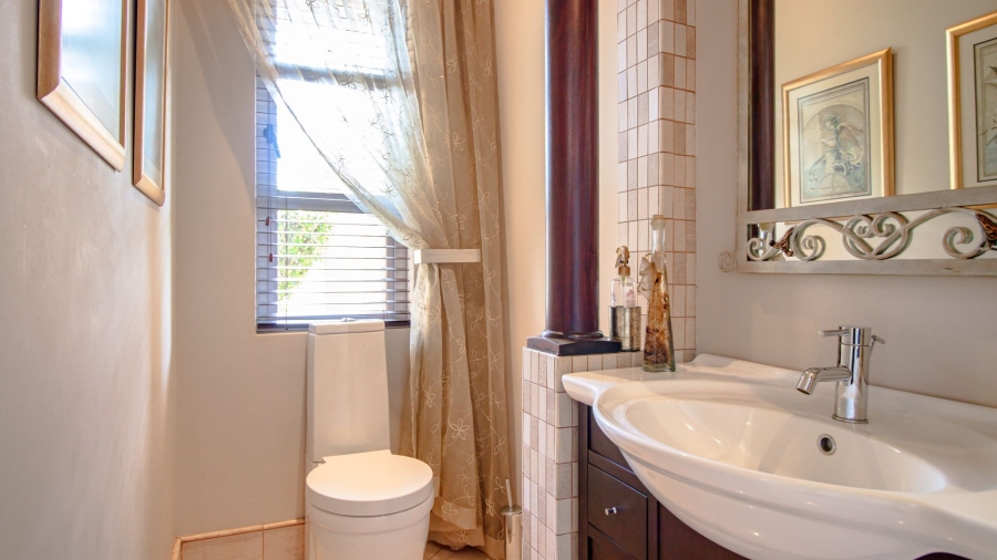 4 Bedroom Property for Sale in Vaal Marina Gauteng