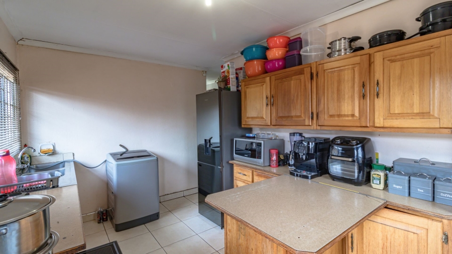 4 Bedroom Property for Sale in Lenasia South Gauteng