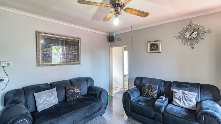 4 Bedroom Property for Sale in Lenasia South Gauteng