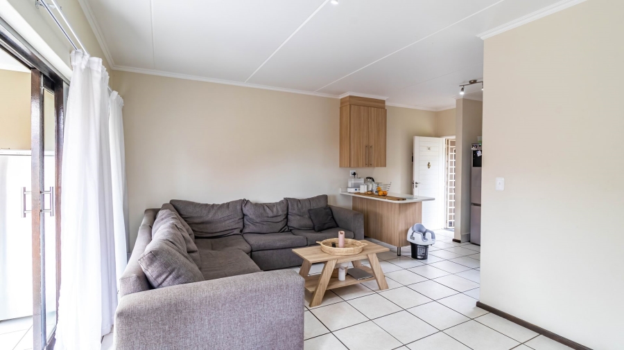 To Let 2 Bedroom Property for Rent in Bassonia Gauteng