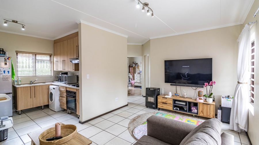 To Let 2 Bedroom Property for Rent in Bassonia Gauteng