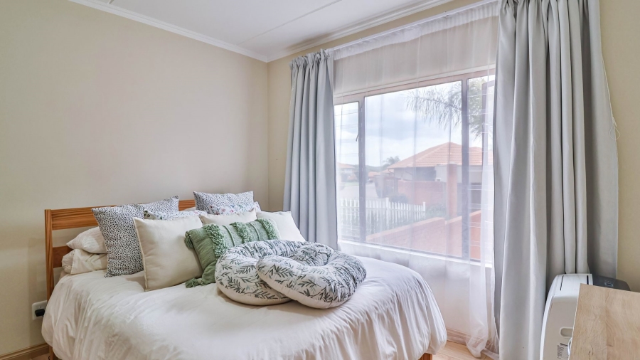 To Let 2 Bedroom Property for Rent in Bassonia Gauteng