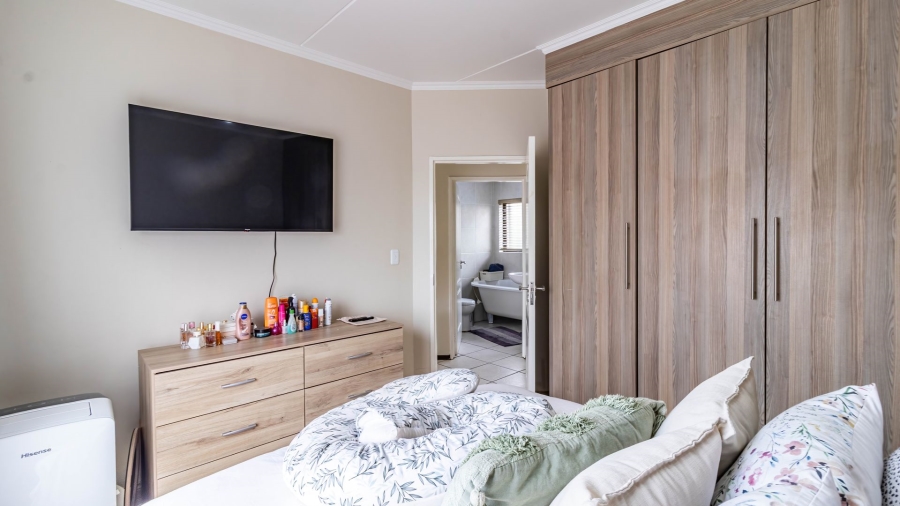 To Let 2 Bedroom Property for Rent in Bassonia Gauteng