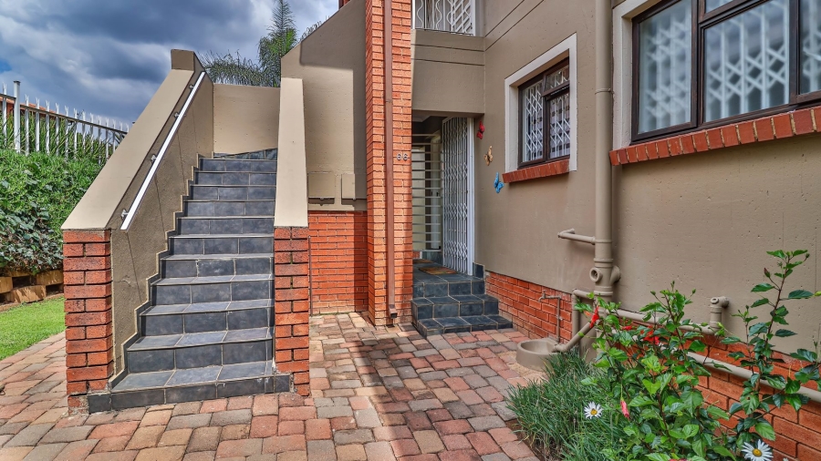 To Let 2 Bedroom Property for Rent in Bassonia Gauteng