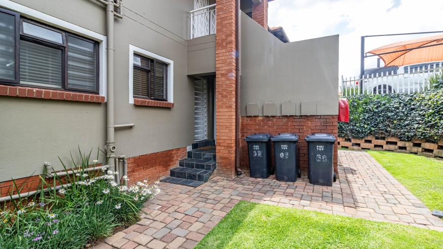 To Let 2 Bedroom Property for Rent in Bassonia Gauteng