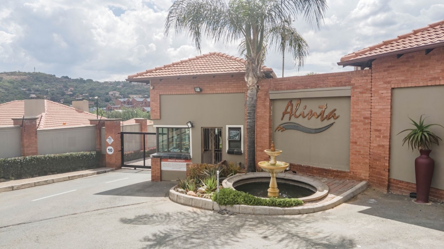 To Let 2 Bedroom Property for Rent in Bassonia Gauteng