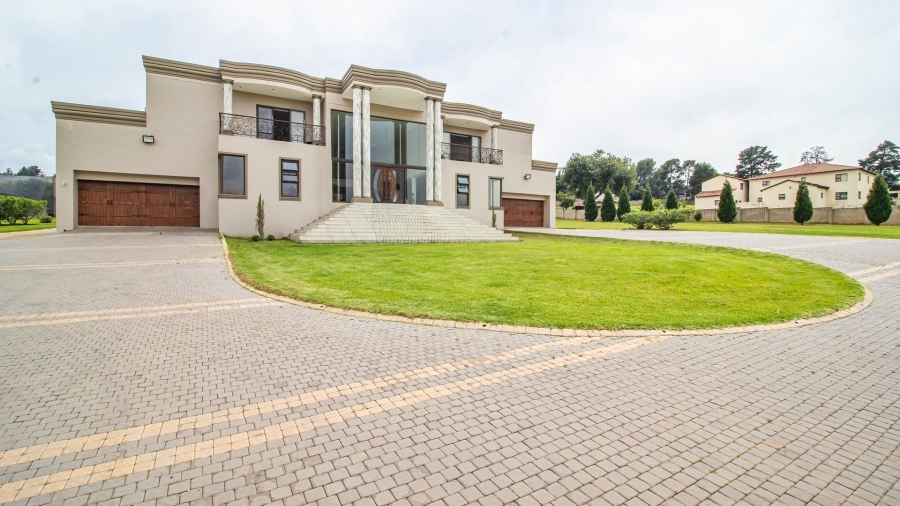 5 Bedroom Property for Sale in Golf View Gauteng
