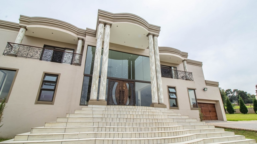 5 Bedroom Property for Sale in Golf View Gauteng