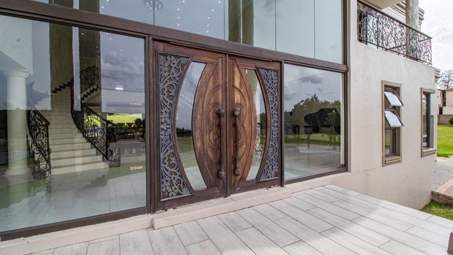 5 Bedroom Property for Sale in Golf View Gauteng