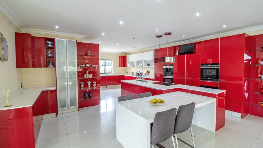 5 Bedroom Property for Sale in Golf View Gauteng