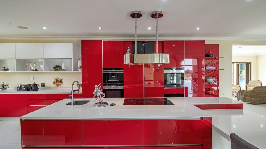 5 Bedroom Property for Sale in Golf View Gauteng