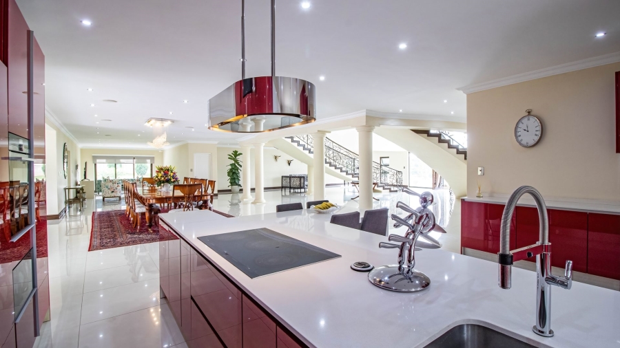 5 Bedroom Property for Sale in Golf View Gauteng