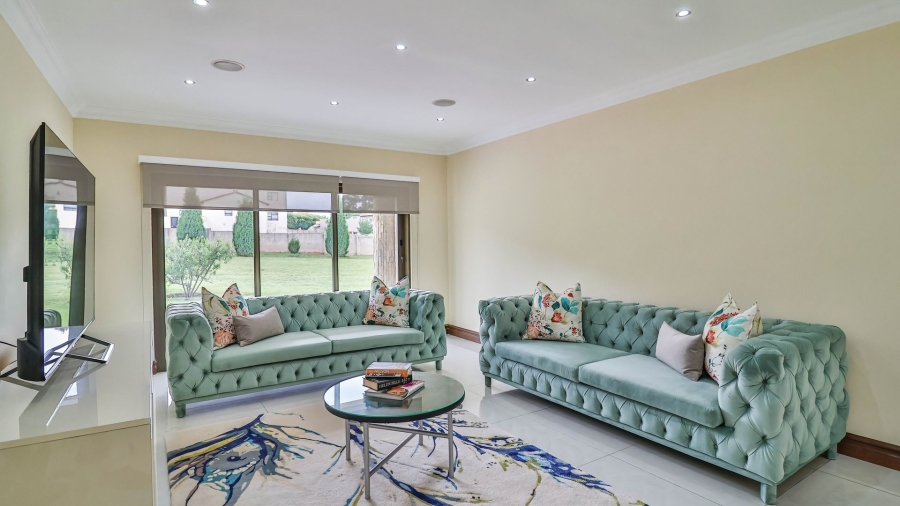 5 Bedroom Property for Sale in Golf View Gauteng