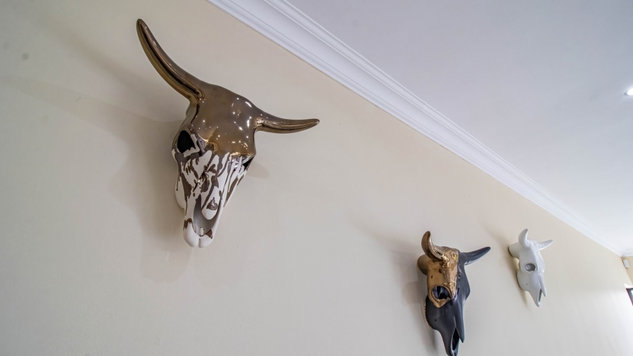 5 Bedroom Property for Sale in Golf View Gauteng